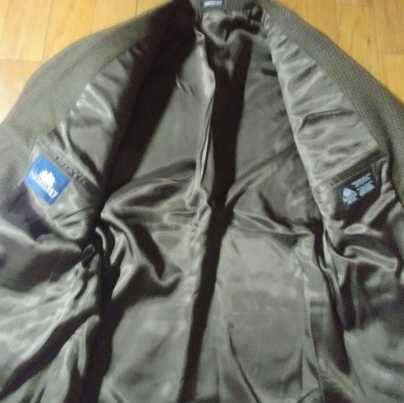 Stafford wool 3 button front with 2 flap pockets - Picture 3 of 4